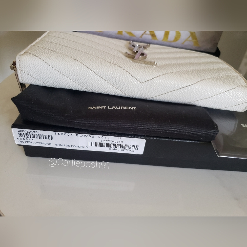 *SOLD* Authentic Pre-owned Yves Saint Laurent Grain De Poudre Zip Long Wallet - Picture 14 of 15